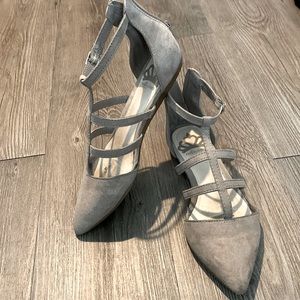 Size 6 Flats-Taupe-gently used